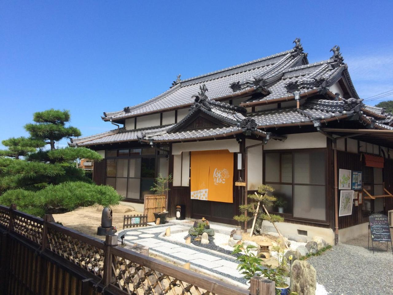 Shimanami Kaido Sekisho no Yado Pompoko Imabari Railway Station Exterior foto